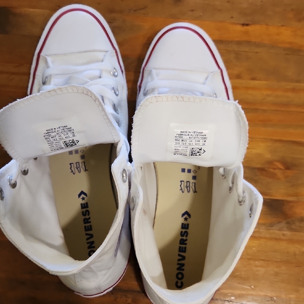Converse Chuck Taylor All Star High Tops - Picture 6 of 7